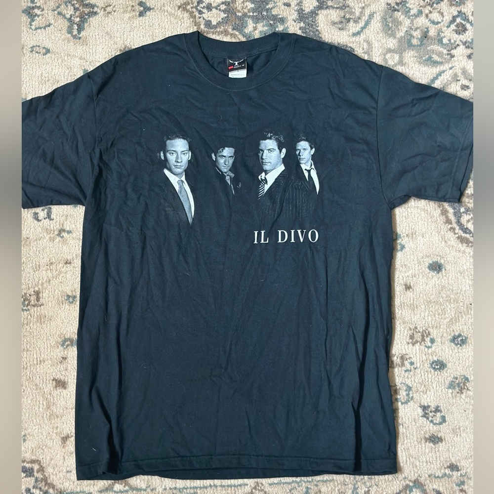 Hanes Black Short Sleeve Tee with Il Divo Design